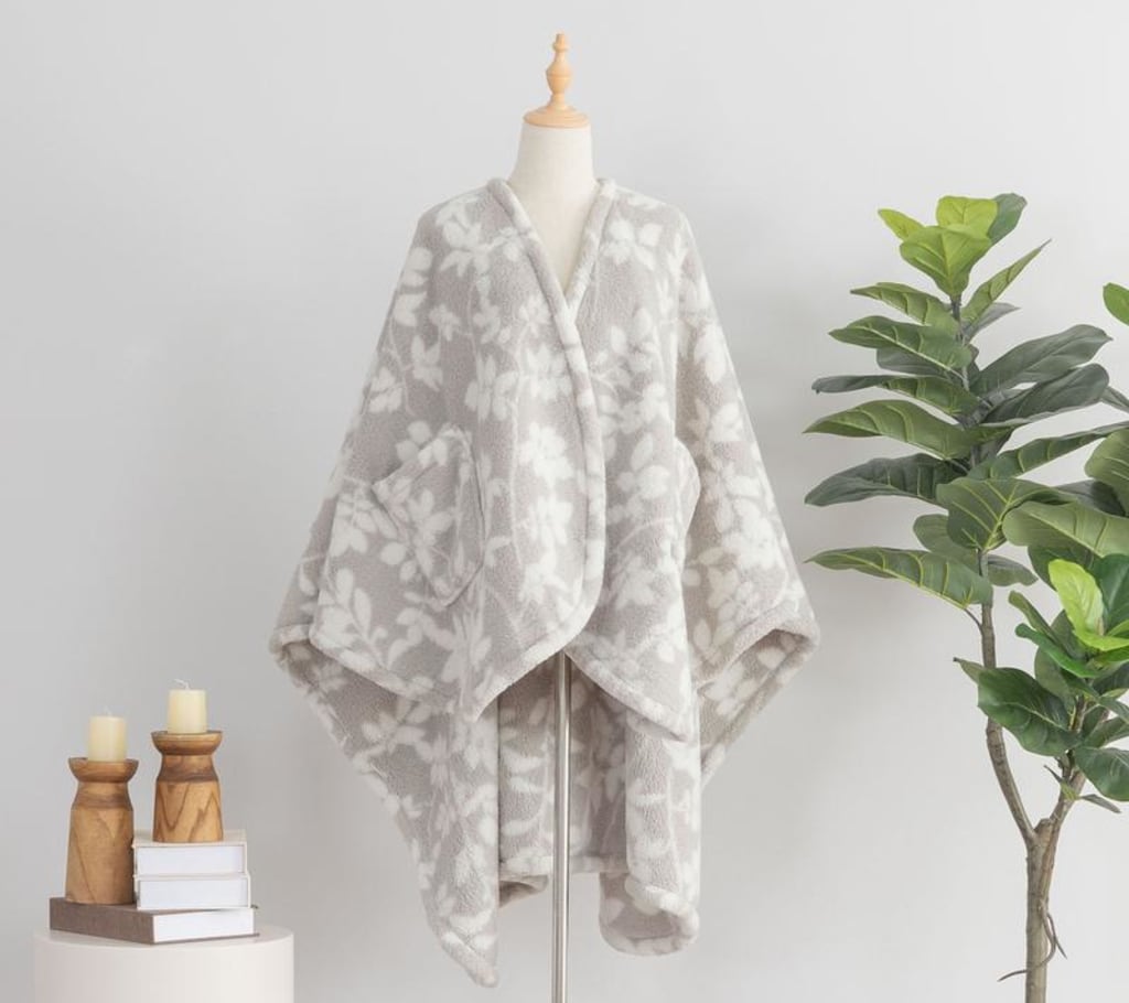 snugges™ Wearable Blanket